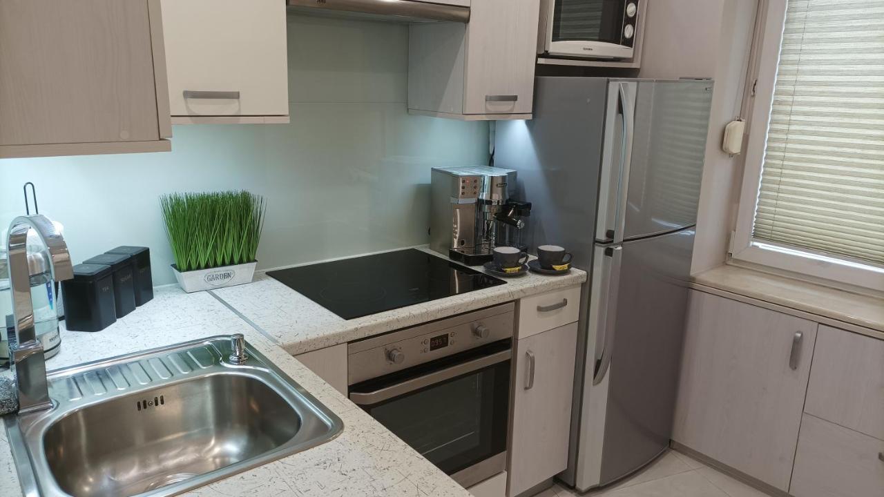 Apartament Green No 21 Przy Sienkiewicza, Rynek, Centrum, Parking, Pkp, Pks Kielce Dış mekan fotoğraf